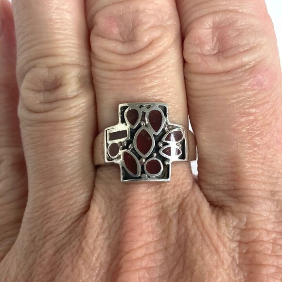 Sterling Silver 925 Deep Red Enamel Inlay Equal Arms Cross Ring Sz 7.5 - Picture 1 of 16